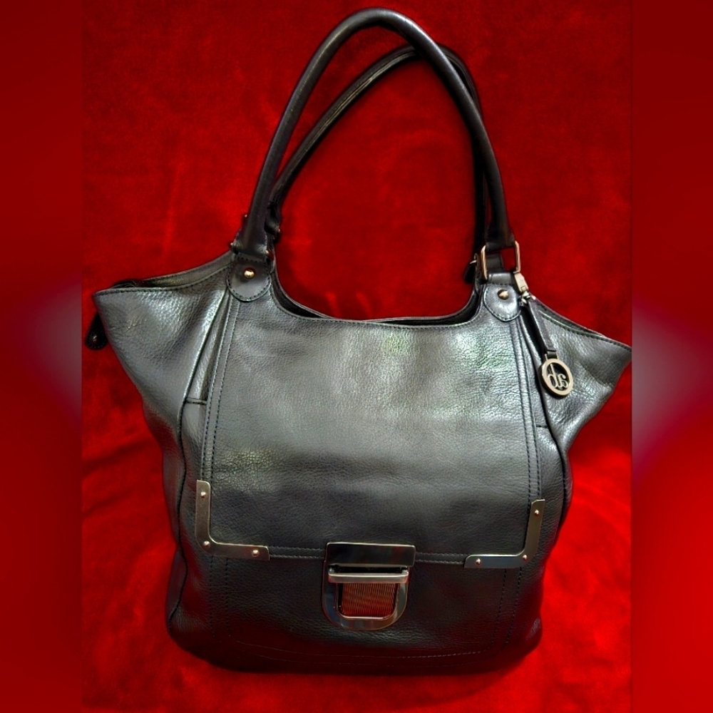 Audrey Brooke Black Leather Tote/Shoulder Bag